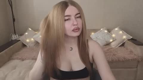 ViolettaOtis online show from October 5, 9:40 am