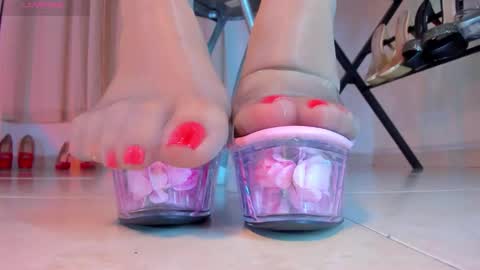 Snapshot of violettastrada chatting on December 4, 10:07 pm CALL ME TATIANA online show from December 4, 10:07 pm