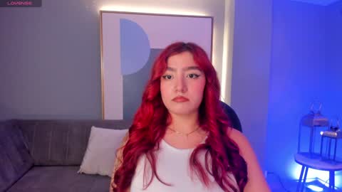 Violett Castel online show from February 4, 7:55 pm