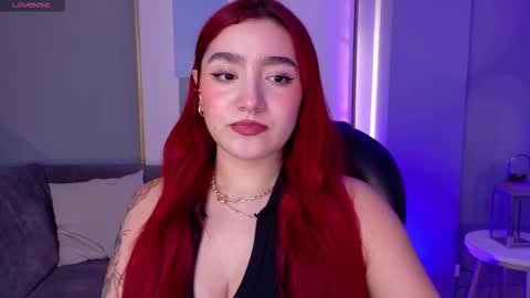 Violett Castel online show from January 9, 7:15 pm