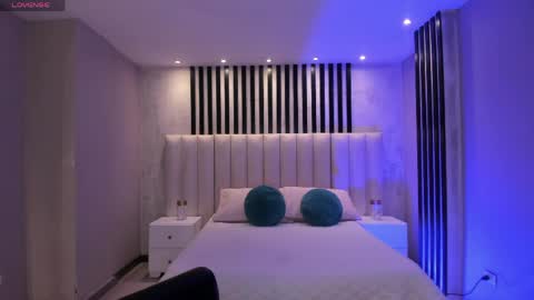 Violett Castel online show from March 20, 6:57 pm