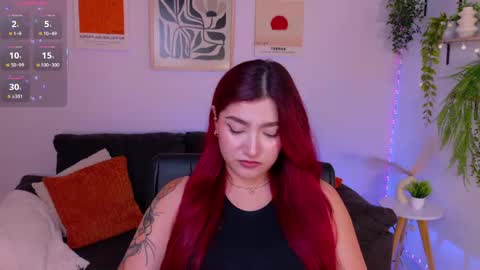Violett Castel online show from May 5, 10:51 pm