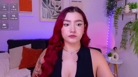 Violett Castel online show from May 16, 9:13 pm