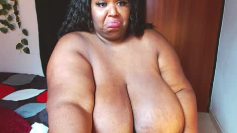 Snapshot of violette_plus chatting on December 13, 1:26 am Call me valeria online show from December 13, 1:26 am