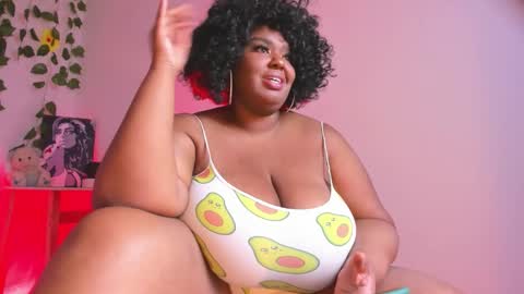 Snapshot of violette_plus chatting on November 6, 9:37 pm Call me valeria online show from November 6, 9:37 pm