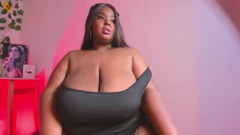 Snapshot of violette_plus chatting on November 11, 12:43 am Call me valeria online show from November 11, 12:43 am