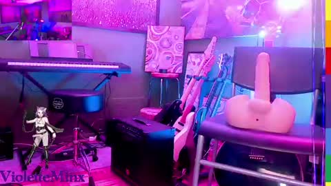 Violette online show from June 18, 4:33 pm