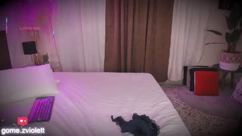 Violett online show from June 19, 5:01 am