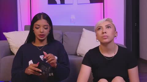 Violet online show from December 5, 5:37 am