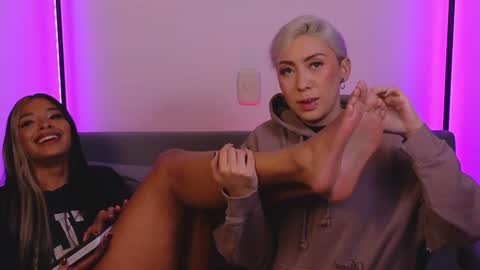 Violet online show from February 26, 1:00 am