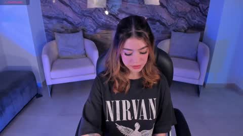 Snapshot of violetthansson chatting on December 29, 5:33 pm Violett online show from December 29, 5:33 pm