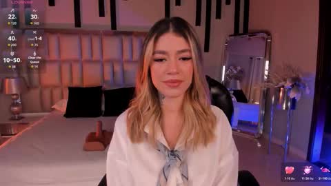 Violett  online show from February 19, 6:48 pm