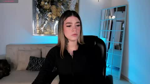 Violett  online show from March 20, 11:37 am