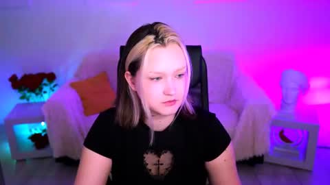 Violett online show from July 4, 8:09 am