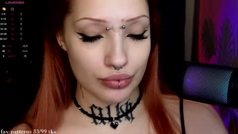 Snapshot of violetvio1ator chatting on January 23, 8:04 am Dommy mommy online show from January 23, 8:04 am