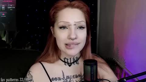 Snapshot of violetvio1ator chatting on February 13, 7:24 am Dommy mommy online show from February 13, 7:24 am