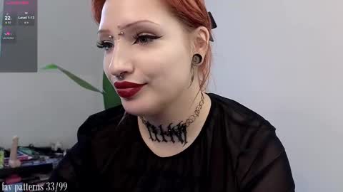 Snapshot of violetvio1ator chatting on March 6, 11:47 am Dommy mommy online show from March 6, 11:47 am