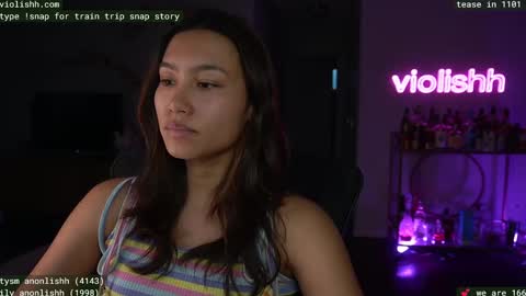 Snapshot of violishh chatting on March 1, 11:47 pm follow me on twitter violishh and ig violishh  online show from March 1, 11:47 pm