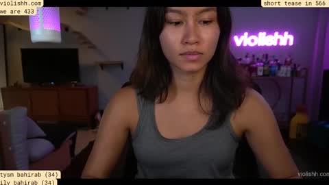 Snapshot of violishh chatting on September 18, 1:18 am follow me on twitter violishh and ig violishh  online show from September 18, 1:18 am