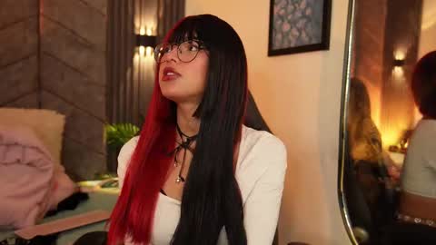 Snapshot of viollettebylyly chatting on September 25, 11:47 am viollettebylyly online show from September 25, 11:47 am