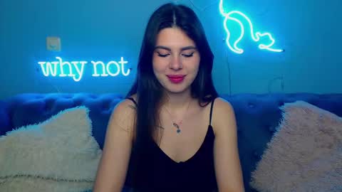 viollinalv online show from February 8, 5:44 am