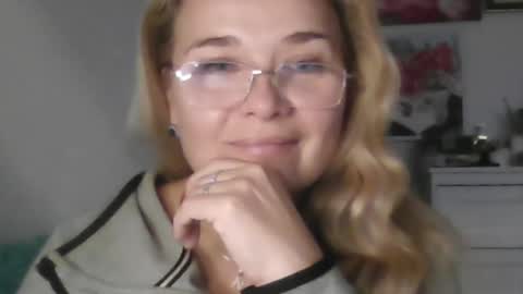 Vionerra online show from November 24, 12:10 am