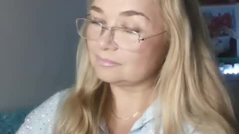 Vionerra online show from November 28, 4:20 pm