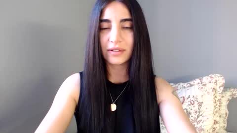 viorett online show from November 16, 9:37 am