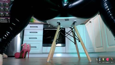 Snapshot of vip_juicy chatting on January 12, 4:40 pm VelvettTime online show from January 12, 4:40 pm