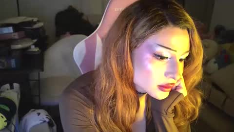 VireDesire online show from February 3, 1:38 pm