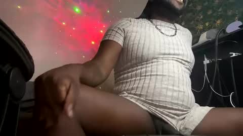 Elle Hood online show from November 24, 3:06 am