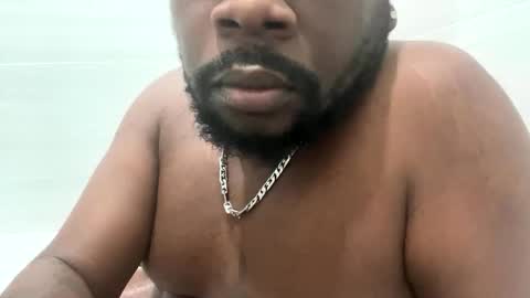 Elle Hood online show from December 1, 2:27 am