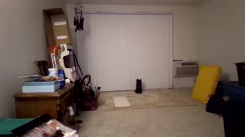 Snapshot of virgorian_enigma chatting on February 24, 5:22 am priscilla online show from February 24, 5:22 am