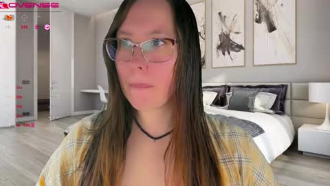 Snapshot of visecret chatting on September 19, 5:42 am Victoria Romans online show from September 19, 5:42 am