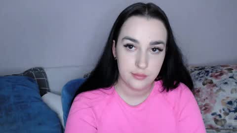 Snapshot of vitalina_freedom chatting on December 4, 4:38 pm Vitalina online show from December 4, 4:38 pm