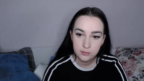 Snapshot of vitalina_freedom chatting on December 6, 6:59 am Vitalina online show from December 6, 6:59 am