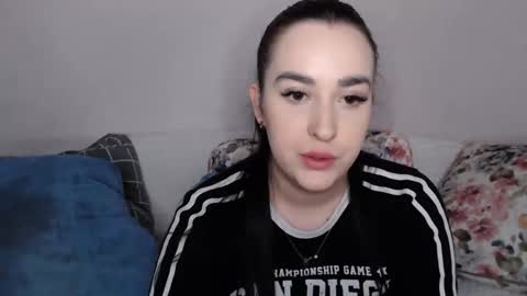 Snapshot of vitalina_freedom chatting on December 9, 4:47 pm Vitalina online show from December 9, 4:47 pm