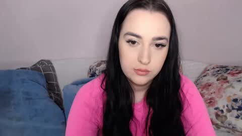 Snapshot of vitalina_freedom chatting on December 12, 1:06 pm Vitalina online show from December 12, 1:06 pm