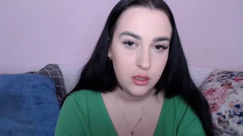 Snapshot of vitalina_freedom chatting on December 13, 12:28 pm Vitalina online show from December 13, 12:28 pm