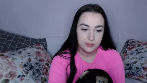 Snapshot of vitalina_freedom chatting on December 18, 3:55 pm Vitalina online show from December 18, 3:55 pm