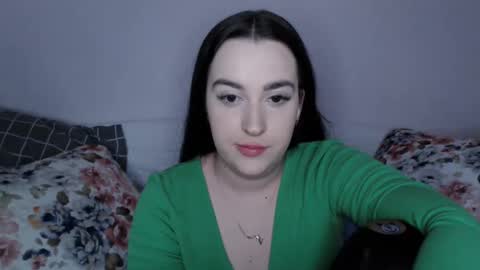 Snapshot of vitalina_freedom chatting on December 19, 3:41 pm Vitalina online show from December 19, 3:41 pm