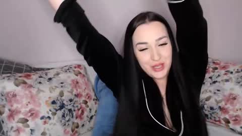 Snapshot of vitalina_freedom chatting on December 24, 12:33 pm Vitalina online show from December 24, 12:33 pm