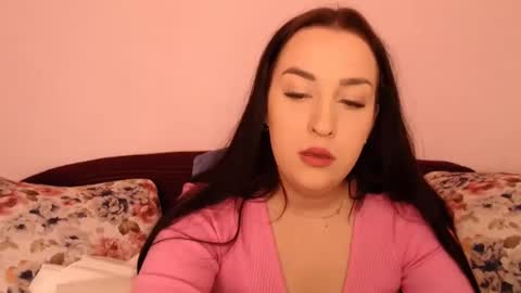 Snapshot of vitalina_freedom chatting on January 5, 10:43 am Vitalina online show from January 5, 10:43 am