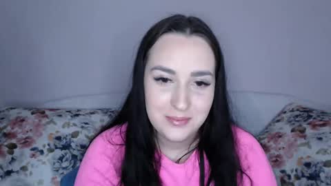 Snapshot of vitalina_freedom chatting on February 6, 4:14 pm Vitalina online show from February 6, 4:14 pm