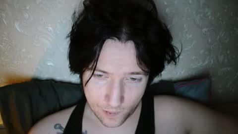 vitiligoboyy online show from February 26, 12:20 am