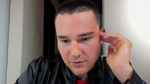 Vito Ferrer online show from January 22, 2:15 am