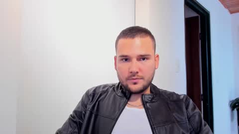 Vito Ferrer online show from March 11, 8:53 pm