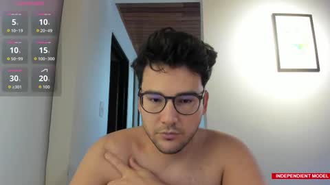 Vito Ferrer online show from September 15, 11:43 am