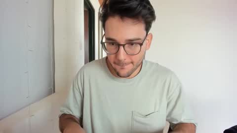 Vito Ferrer online show from December 17, 2:12 pm