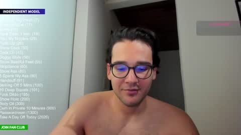 Snapshot of vito_ferrero chatting on June 19, 11:30 pm Vito Ferrer online show from June 19, 11:30 pm